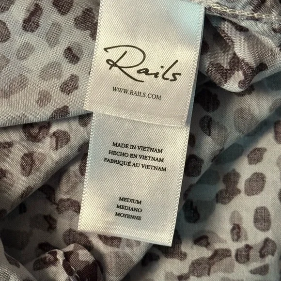 NWOT Rails Josephine Charcoal Watercolor Cheetah Animal Print Button-Up Blouse M - Picture 10 of 12